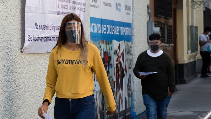 ¿Tienes entre 18 y 29 años? ¡Aguas! Contagios de COVID en la CDMX se concentran en este grupo