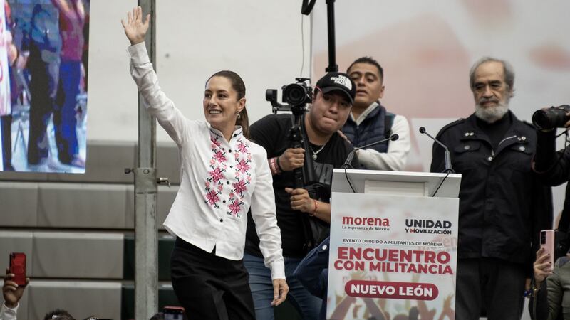 INE se la perdona a Sheinbaum: Rechaza suspender su gira por México