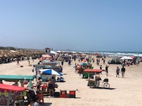 Tamaulipas: Prohíben venta bebidas alcohólicas en playa Miramar, así como acceso en moto y bici