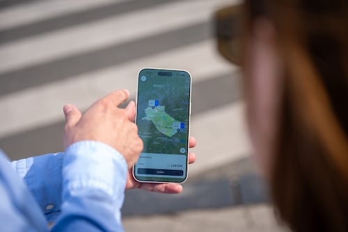 Cuando las máquinas aprenden entre ellas: el nuevo riesgo invisible