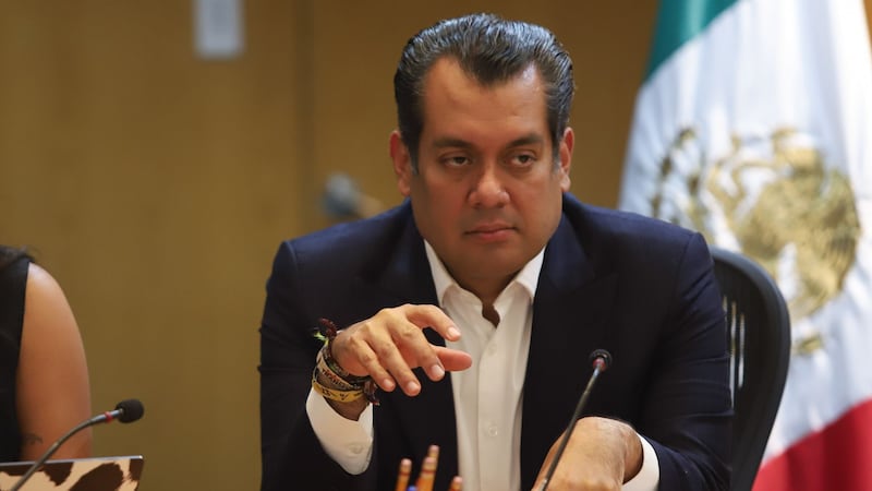 Diputado Sergio Luna niega presunto cobro de diezmos en Órgano Interno del INE: ‘Es campaña de la derecha’