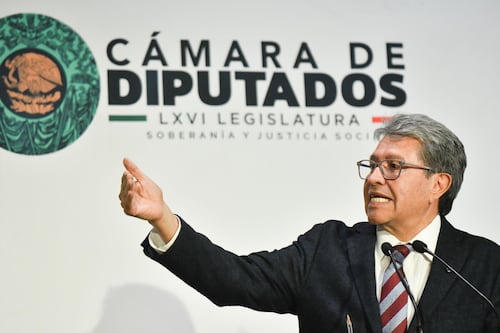 ¿Morena ‘siente pasos en la azotea’? Monreal culpa a EU de avance de la ultraderecha en Latinoamérica