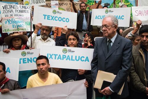 La consulta definirá el NAIM, responde a 'atencos' Jiménez Espriú