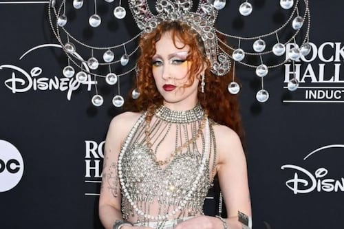 Chappell Roan rompe con la agencia de su representante; fundador aparece en archivos de Epstein