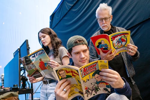 David Corenswet se pone la capa del ‘Hombre de Acero’, James Gunn comparte foto de ‘Superman: Legacy’