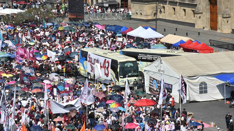 Normalistas de Ayotzinapa lanzan ultimatum a AMLO: ‘Intensificarán protestas si no hay diálogo’