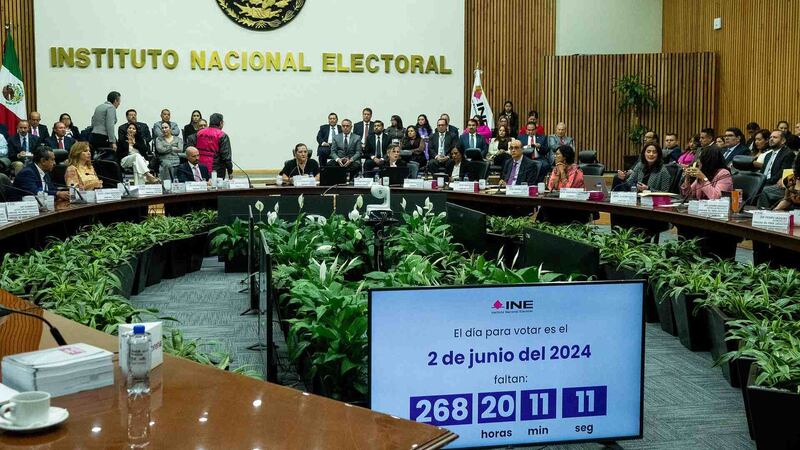 En 2024, ‘elección sin piso parejo y debilidad institucional’, advierten analistas