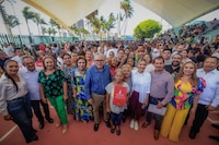 Sinaloa, el primer estado en el país en entregar escrituras y títulos de propiedad de manera masiva
