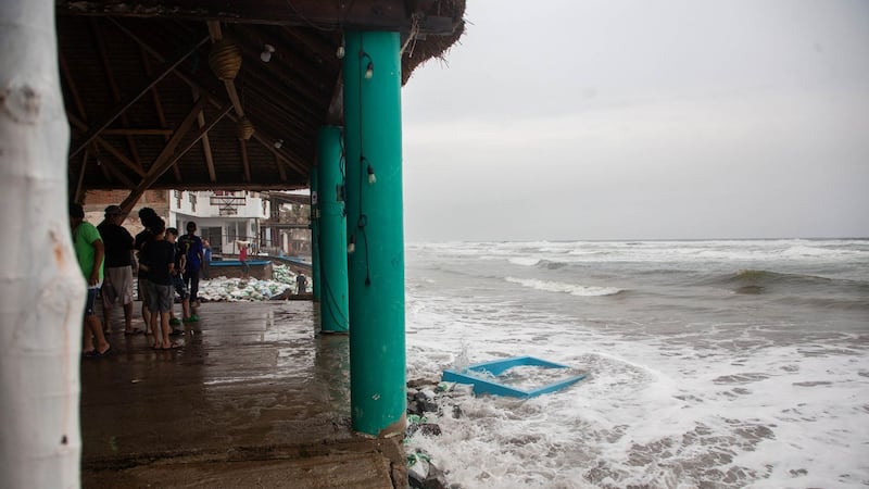Huracán ‘Polo’ toca tierra en BCS: Trayectoria ACTUALIZADA y qué municipios están en alerta