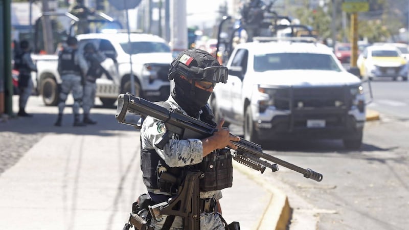 Sheinbaum le echa el guante a narcos en Jalisco