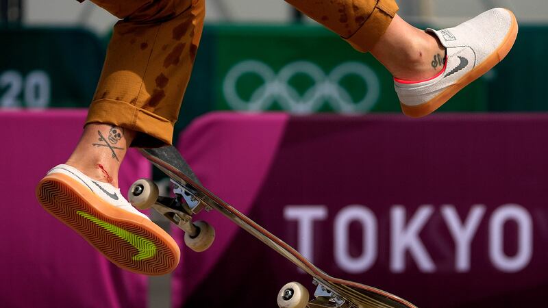 El mundo debe ver que Japón puede organizar Olimpiadas seguras: primer ministro