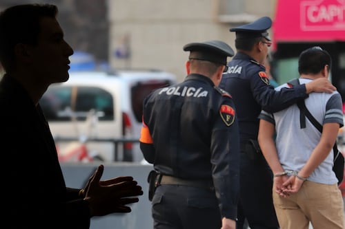 Detienen a presunto involucrado en el asesinato de Miguel de la Mora, estilista de Ángela Aguilar