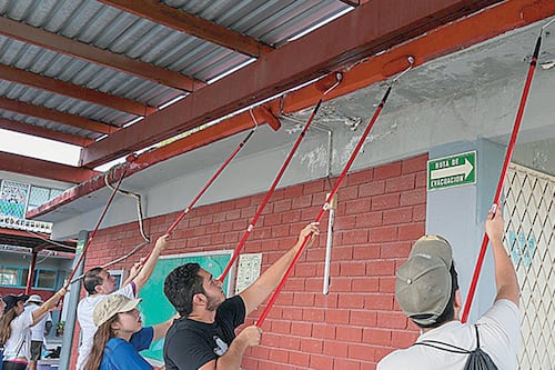 Mejoran Comex y Cemex escuelas; invierten 25 mdp