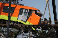 “Para mí era un amor, para mí era todo”: Familias lloran a víctimas del colapso de la Línea 12 del Metro