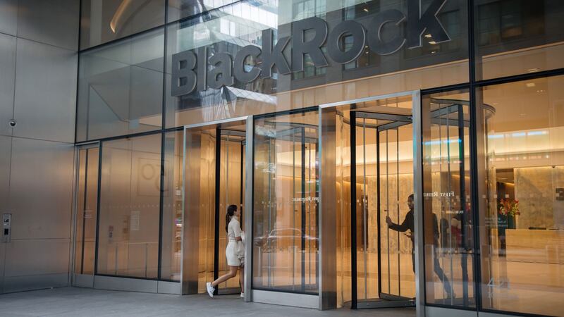 BlackRock recorta el 3% de su personal ante ‘puestas’ del sector al ETF