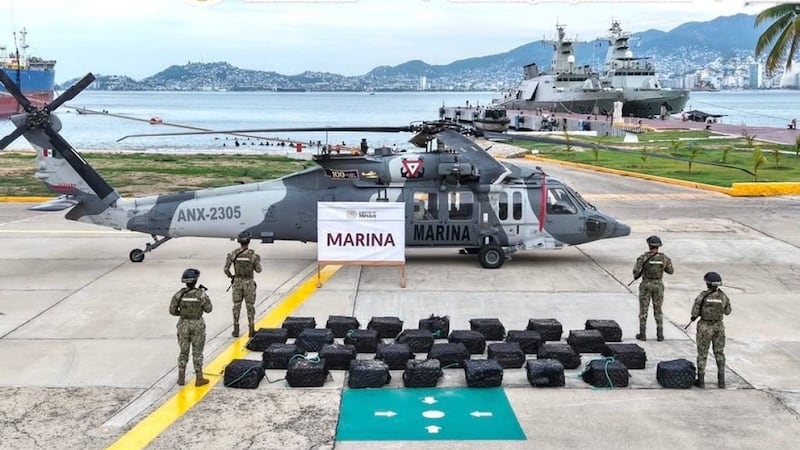 Golpe al narco en Guerrero: Marina asegura 1.3 toneladas de cocaína en costas de Tecpan