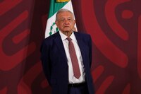 ‘Hoy vamos a escuchar cumbia’: AMLO celebra triunfo de Gustavo Petro en Colombia