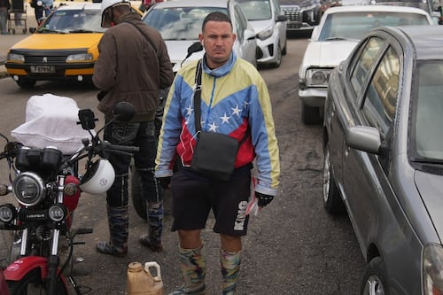 Trump ‘ahorca’ a Cuba: Imponen restricciones a actividades por falta de combustible en la isla