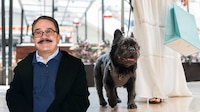 Pedro Sola se queja de lugares pet friendly: ‘Me parece una aberración soportar al perro’