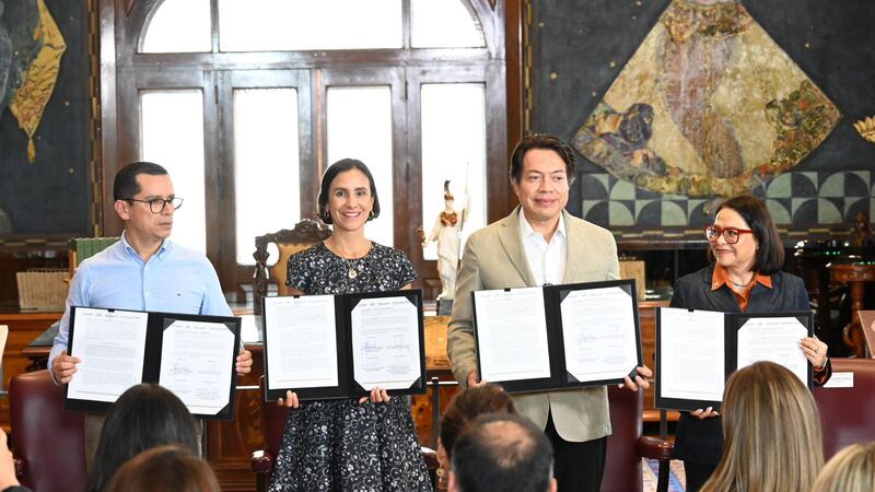 Firman SEP, Energía y CFE convenio para llevar internet gratuito a todos las tele-escuelas del país