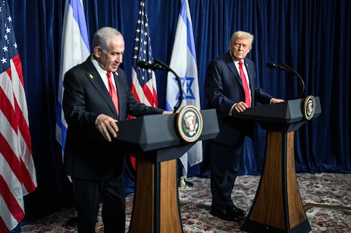 Trump ‘frena plan’ del alcalde de Nueva York; advierte que Netanyahu no será arrestado en EU