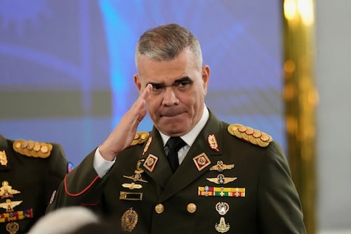 Delcy Rodríguez reintegra a cercano de Maduro: Nombra a Vladimir Padrino ministro de Agricultura