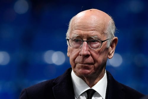 Muere ‘Bobby’ Charlton, excampeón mundial y ganador del Balón de Oro, a los 86 años