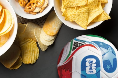 A comer papitas en partidos de México: Mundial 2026 impulsará hasta en 9% venta de botanas