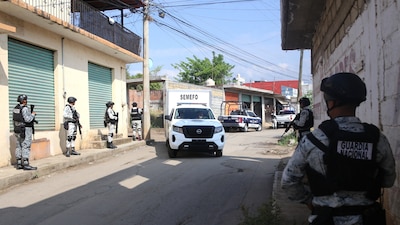 De acuerdo con la FGR, el Cártel de Sinaloa busca hacerse del poder de los Ayuntamientos (Foto : MARGARITO PÉREZ RETANA/CUARTOSCURO)