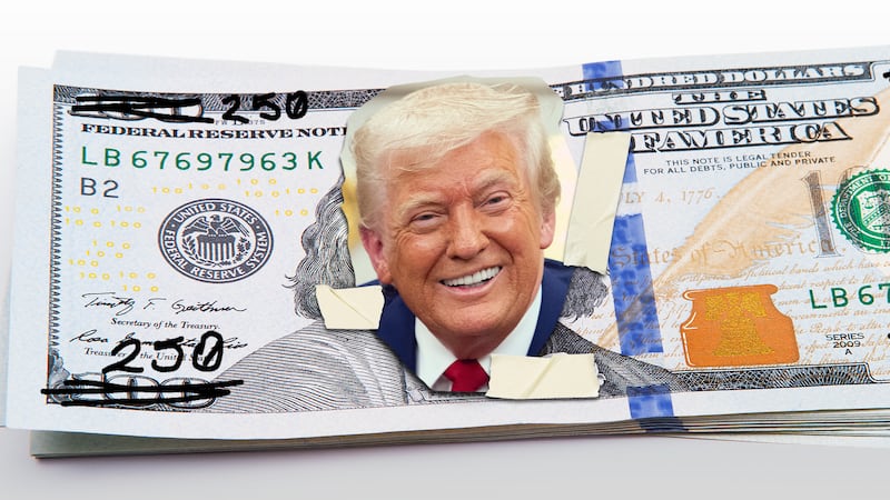 ¿Traerá abundancia? EU presiona para imprimir nuevo billete de 250 dólares con la cara de Trump