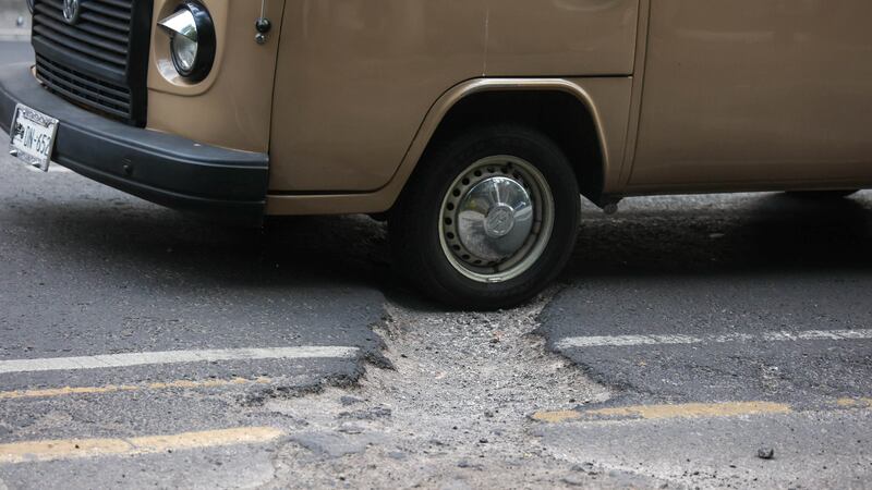 Mega Bachetón 2025 en CDMX: Brugada promete tapar los baches de la ciudad con este plan