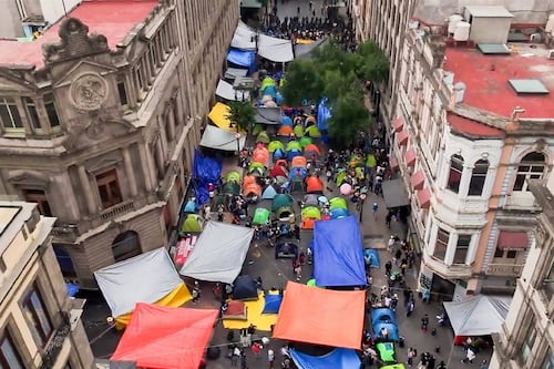 ‘Somos maestros, no delincuentes’: ¿Dónde se instaló el plantón de la CNTE tras no llegar al Zócalo?