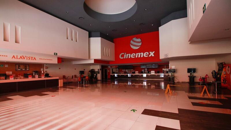Lo que tienes que saber sobre el regreso de Cinemex: horarios, cartelera y precios