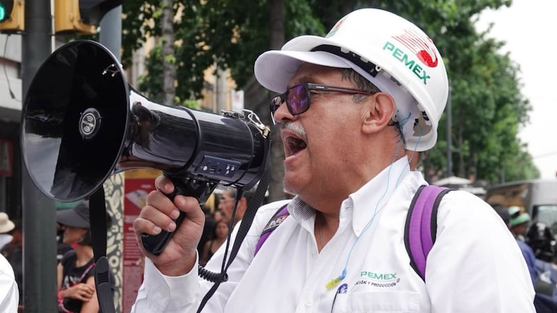 Pemex tiene facturas en el limbo: Proveedores reclaman adeudos de dos años