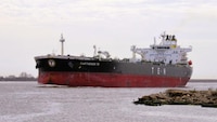 Pemex envía su petróleo a... Dinamarca: 700 mil barriles mexicanos que iban a Cuba ahora van a Europa