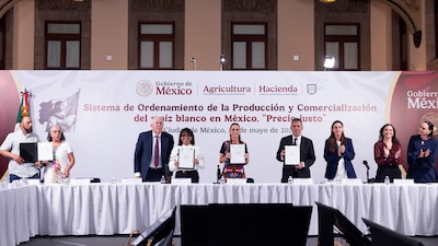 La presidenta Claudia Sheinbaum Pardo en Sistema de Ordenamiento de la Producción y Comercialización del maíz blanco en México “Precio Justo”. (Foto: Gabriel Monroy /Presidencia)