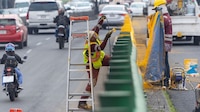 Sobse admite que pintar de morado infraestructura vial infringe la norma; culpa a empresa contratista