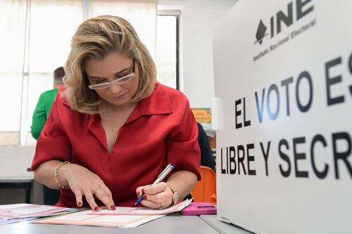 Votan góbers de oposición pese a críticas