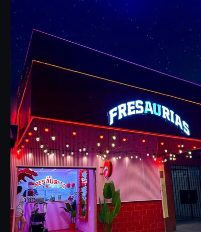 Las fresaurias es un nuevo lugar para comer fresas con crema en la CDMX. (Foto: Instagram @lasfresaurias)