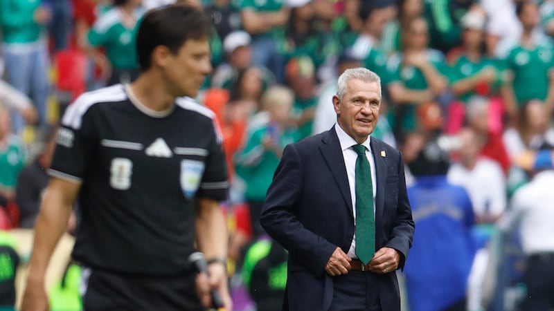 ‘Vasco’ Aguirre se pone ‘rudo’ pese a victoria de México vs. Sudáfrica: ‘No me gustó’
