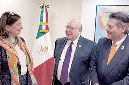 Pide Saenz a Trump sentido común, y que detenga el Muro