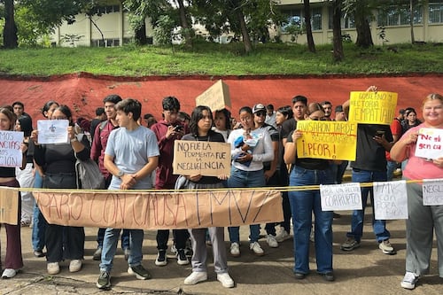 Universitarios toman facultades de Veracruz por muerte de alumnos: ‘No fue la tormenta, fue negligencia’