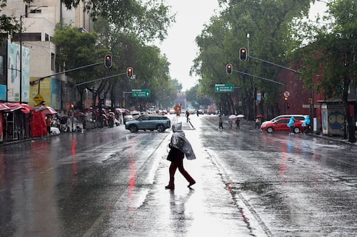 ‘Lleva casco’: CDMX y Edomex esperan granizada este domingo; activan alerta por lluvias fuertes
