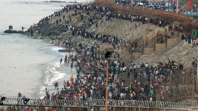 Marruecos refuerza seguridad fronteriza: Ceuta vive brotes de violencia por migrantes