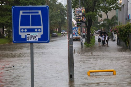‘Simón’ se convierte en huracán categoría 1: Se prevén lluvias torrenciales en Guerrero y Michoacán