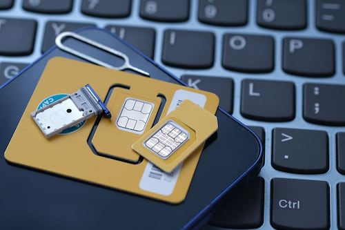 ¿Qué son las granjas de tarjetas SIM? EU desmantela red usada para cometer fraudes telefónicos