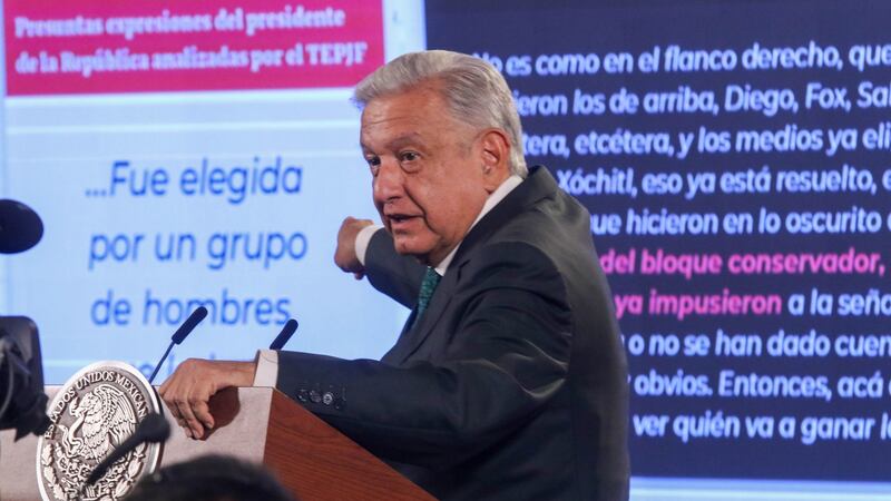 ¿Desafuero? Así respondió AMLO a la resolución del Tribunal que ordenó bajar ‘mañaneras’ donde habla de Xóchitl