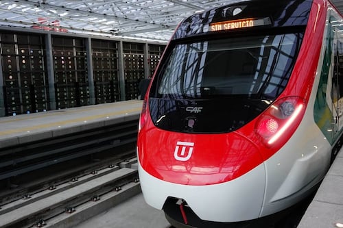 ‘Ni Dinamarca...’ Así luce el interior del Tren Interurbano México-Toluca (FOTOS)