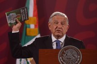Con ‘dedicatoria’ a opositores: AMLO escribirá libro sobre pensamiento conservador