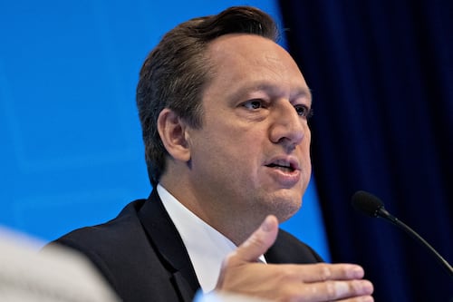 Conflictos de intereses entre calificadoras persisten: FMI